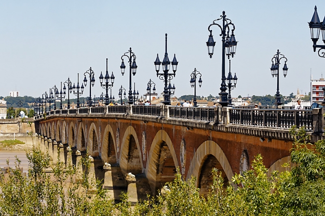 Pont de Pierre-009